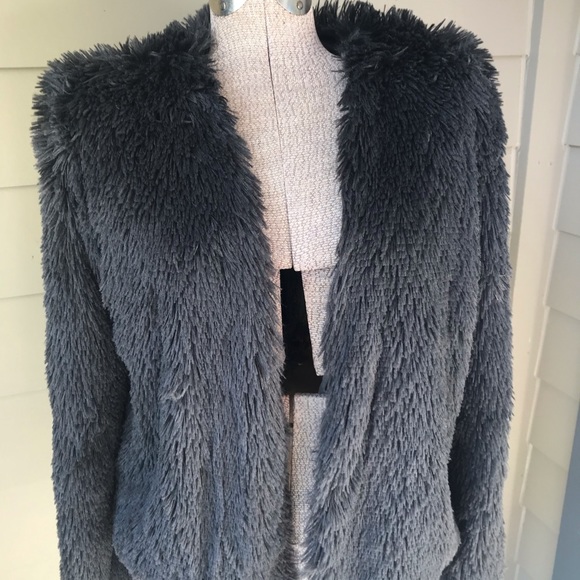 Xhilaration gray fuzzy waist jacket - Picture 8 of 8